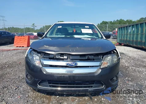 2010 Ford Fusion S из США, поврежденный, VIN 3FAHP0GAXAR222372